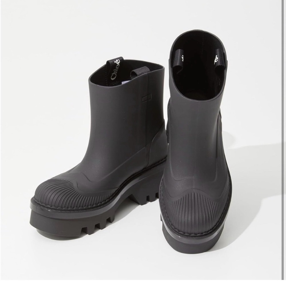 Chloé Black Chunky Lug Rubber Ankle Boots